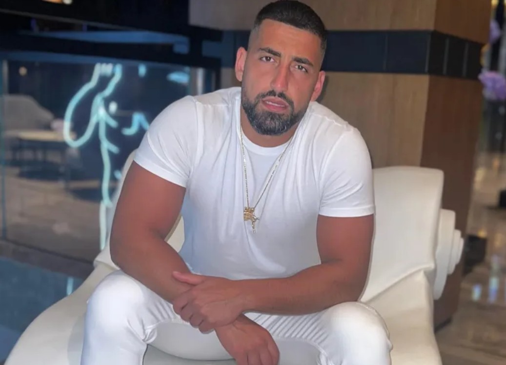 Sina Ghami Biography